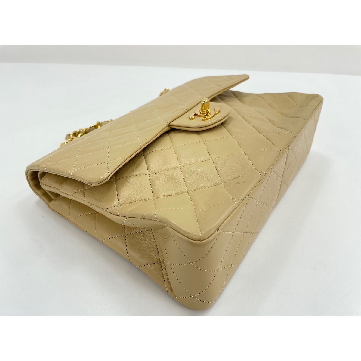 Chanel Shoulder Bag Quilted — view 7