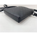 Louis Vuitton Shoulder Bag Pochette District — view 8