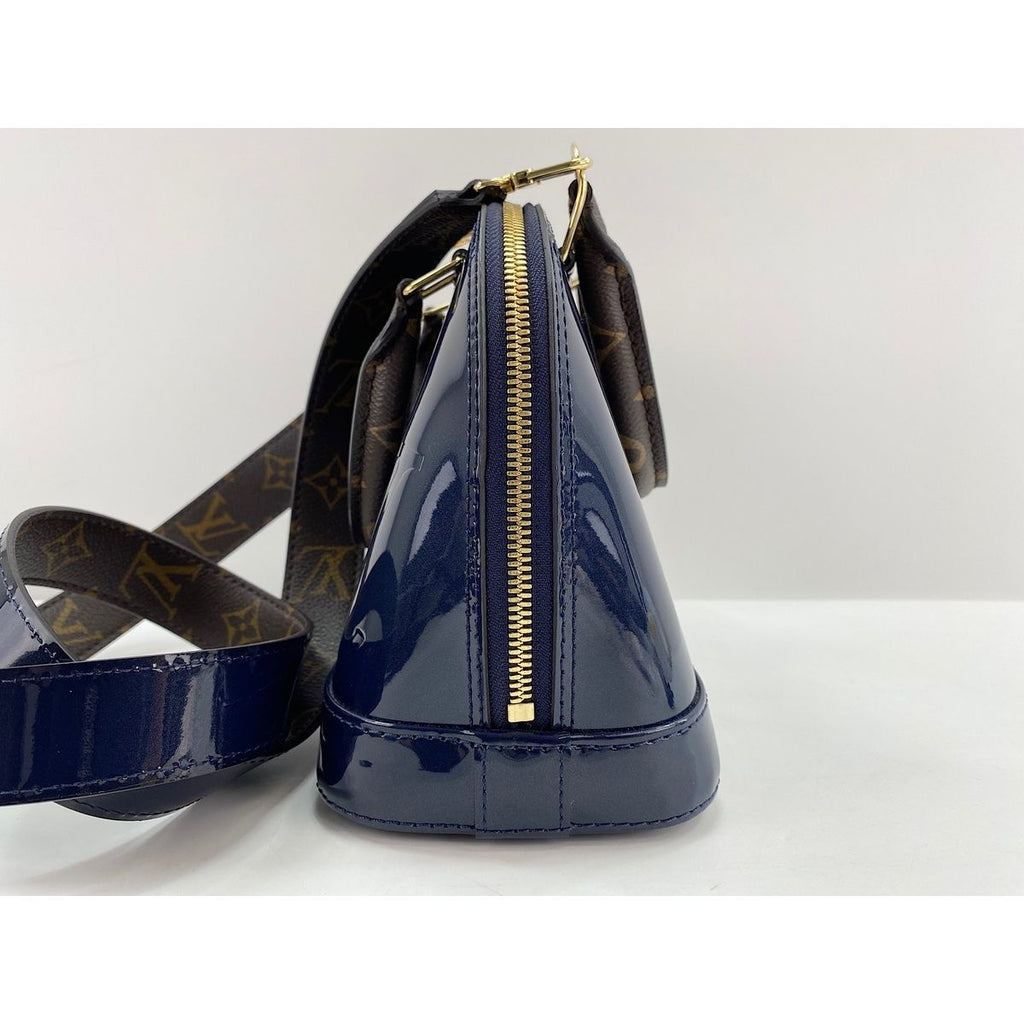 Louis Vuitton Handbag Alma — view 4