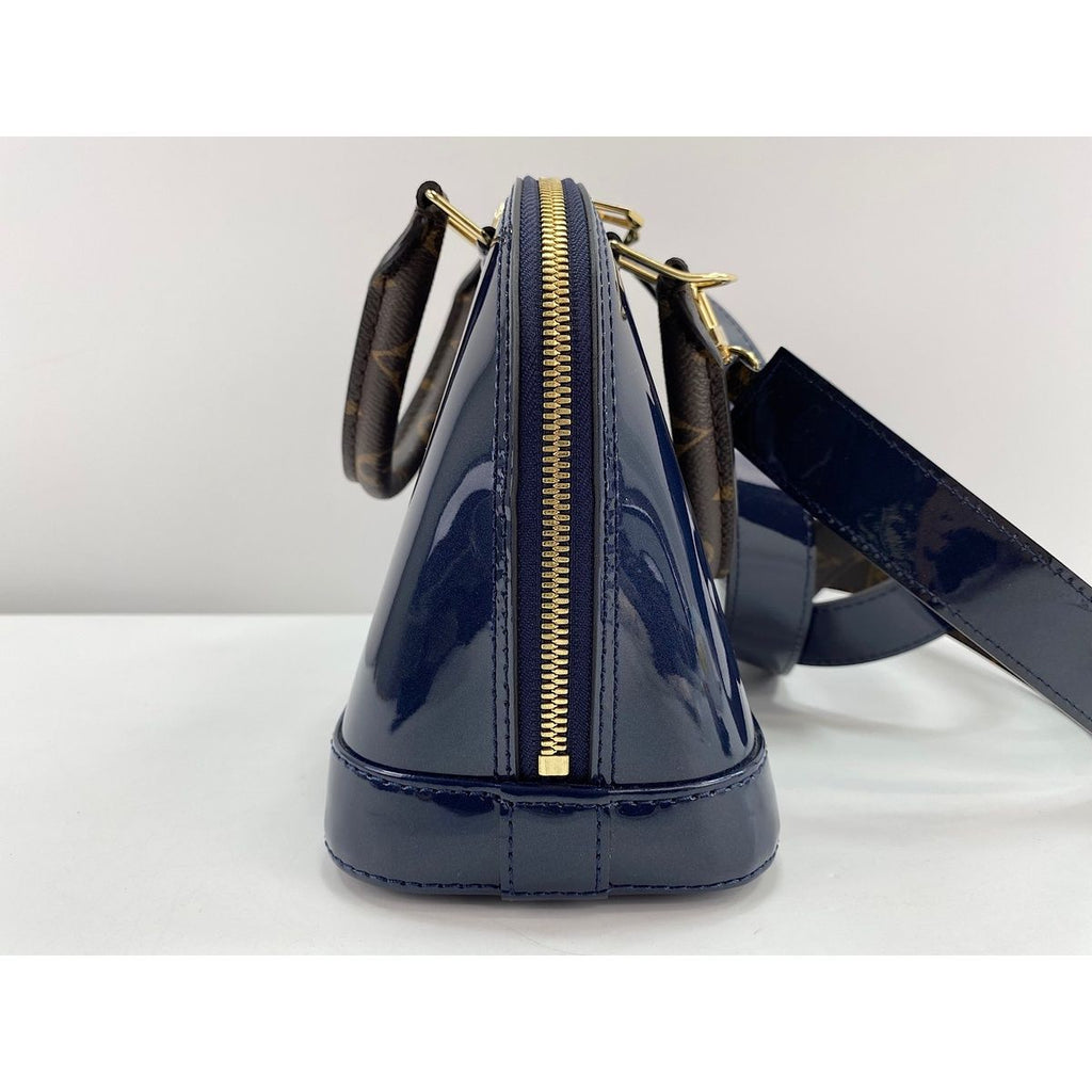 Louis Vuitton Handbag Alma — view 5
