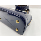 Louis Vuitton Handbag Alma — view 8