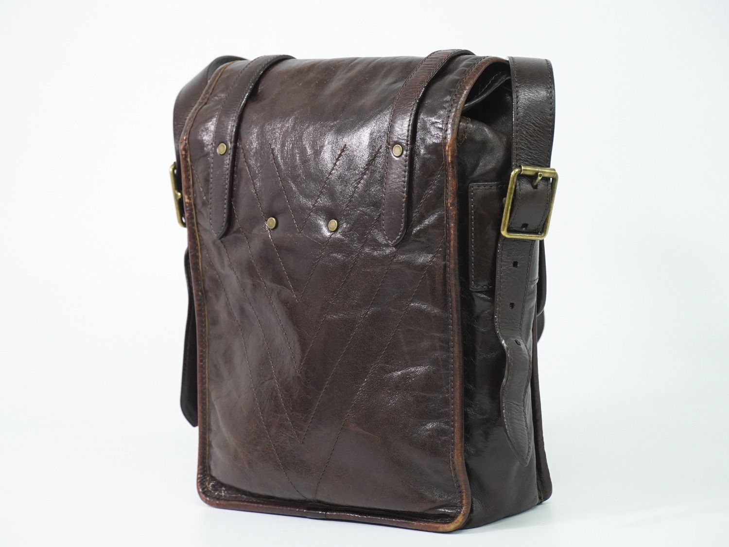 Louis Vuitton LV Cui Leather Shoulder Bag Brown Second — view 2