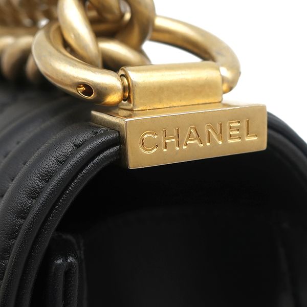 Chanel Shoulder Bag Boy 20 Lambskin Black Matt Togo Chain — view 7