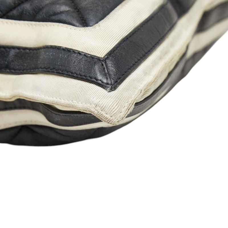 Chanel CC Logo Quilted Chain Shoulder Tote Navy Lambskin — view 5