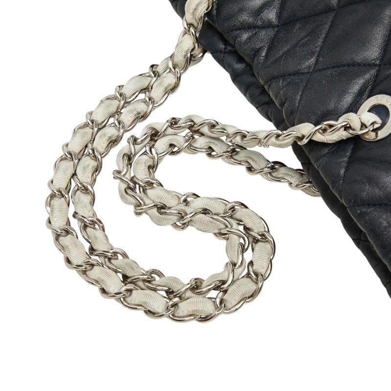 Chanel CC Logo Quilted Chain Shoulder Tote Navy Lambskin — view 6