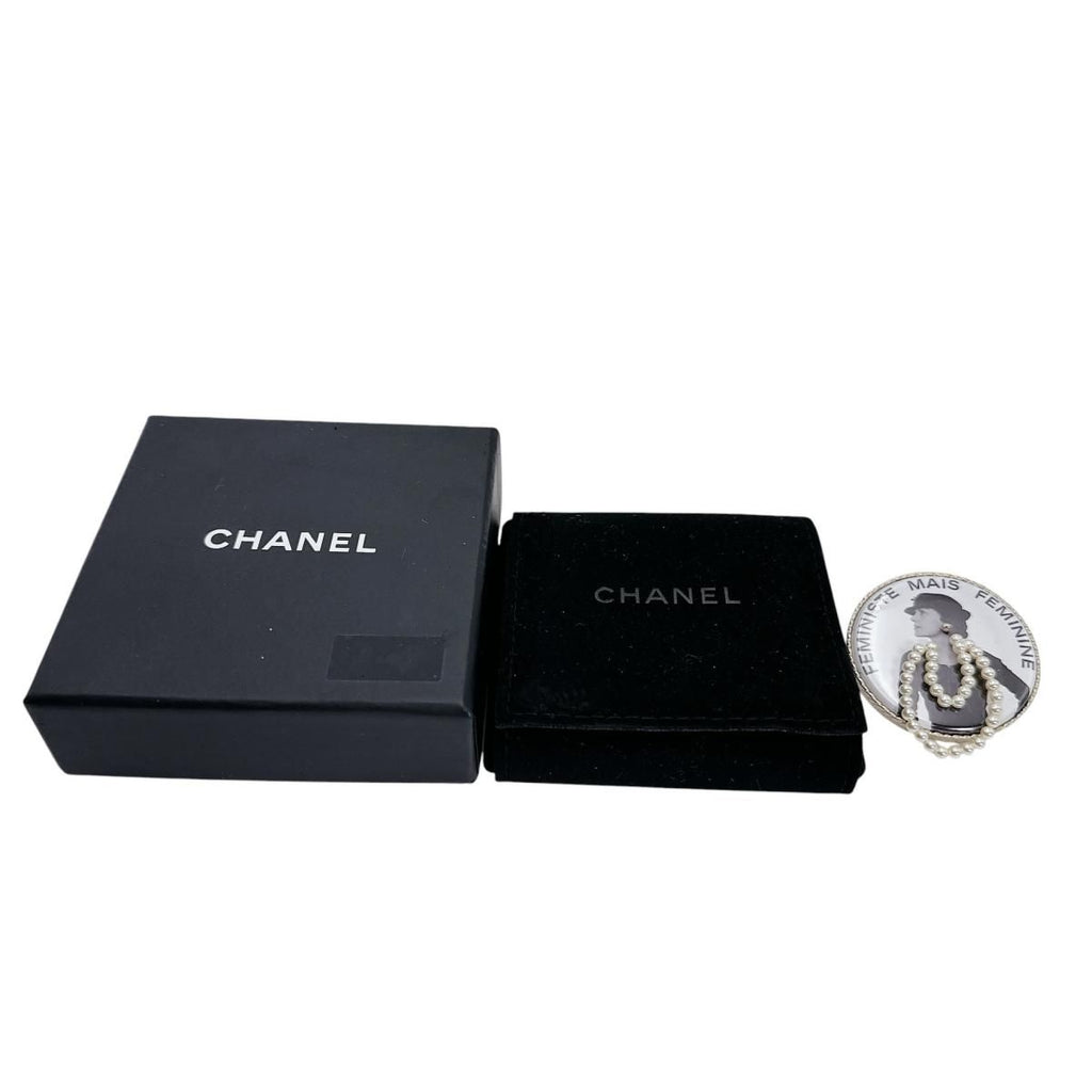 Chanel Bag Brooch White