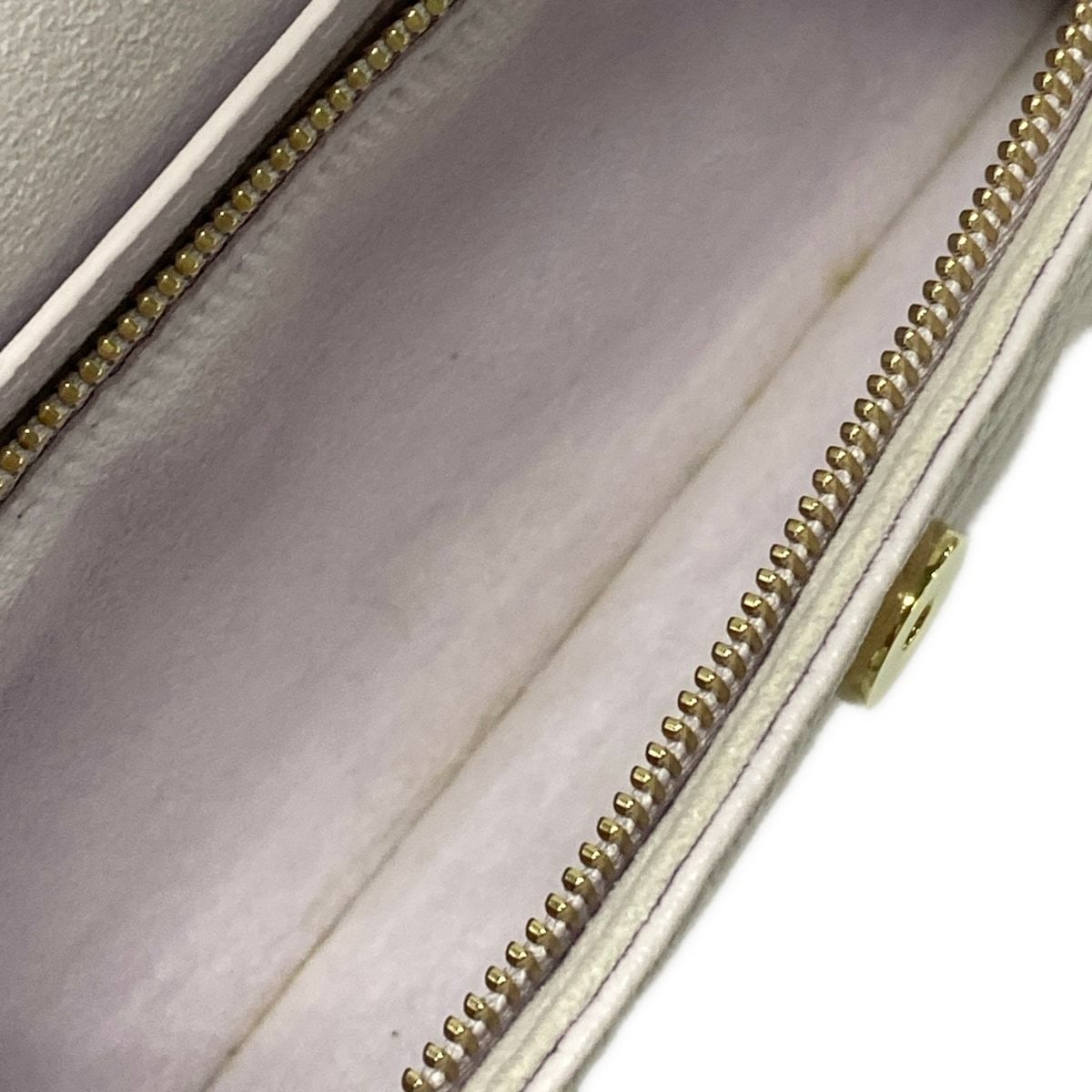 Louis Vuitton Wallet Monogram Empreinte on Chain Misty Lilac Leather Cowhide — view 4