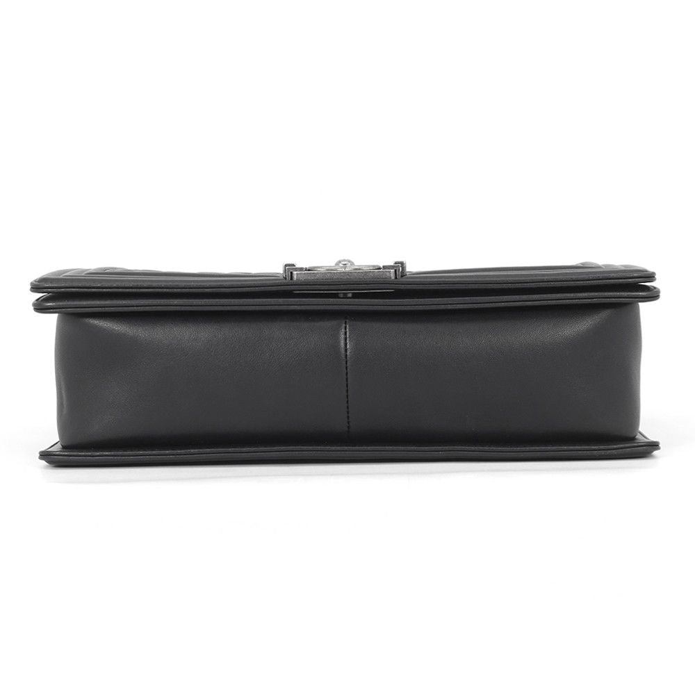 Chanel Chain Shoulder Bag Boy Large Quilted CC Logo Lambskin Black — view 3
