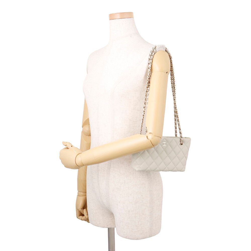 Chanel Chain Shoulder Bag Quilted CC Logo Timeless Classic Line Clutch Caviar — view 4