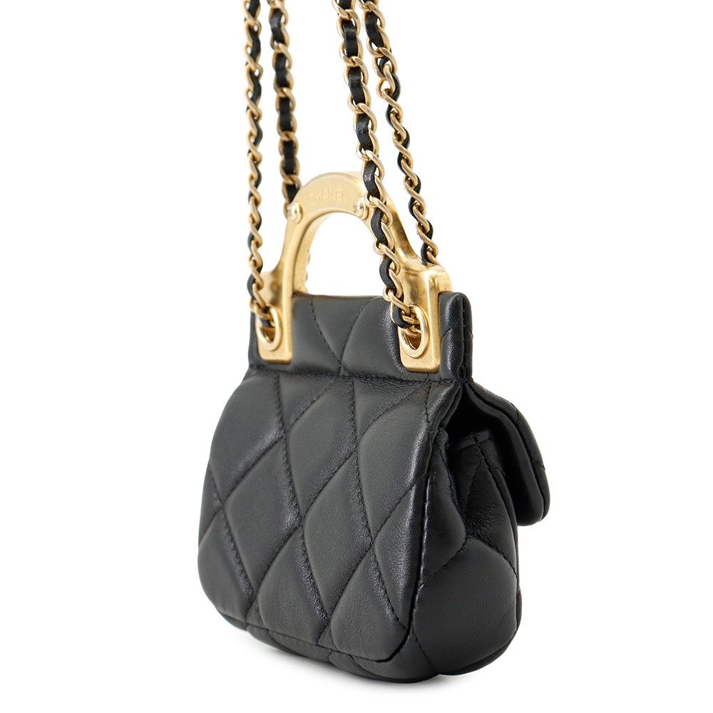 Chanel Chain Shoulder Bag Quilted CC Logo Lambskin Black — view 2
