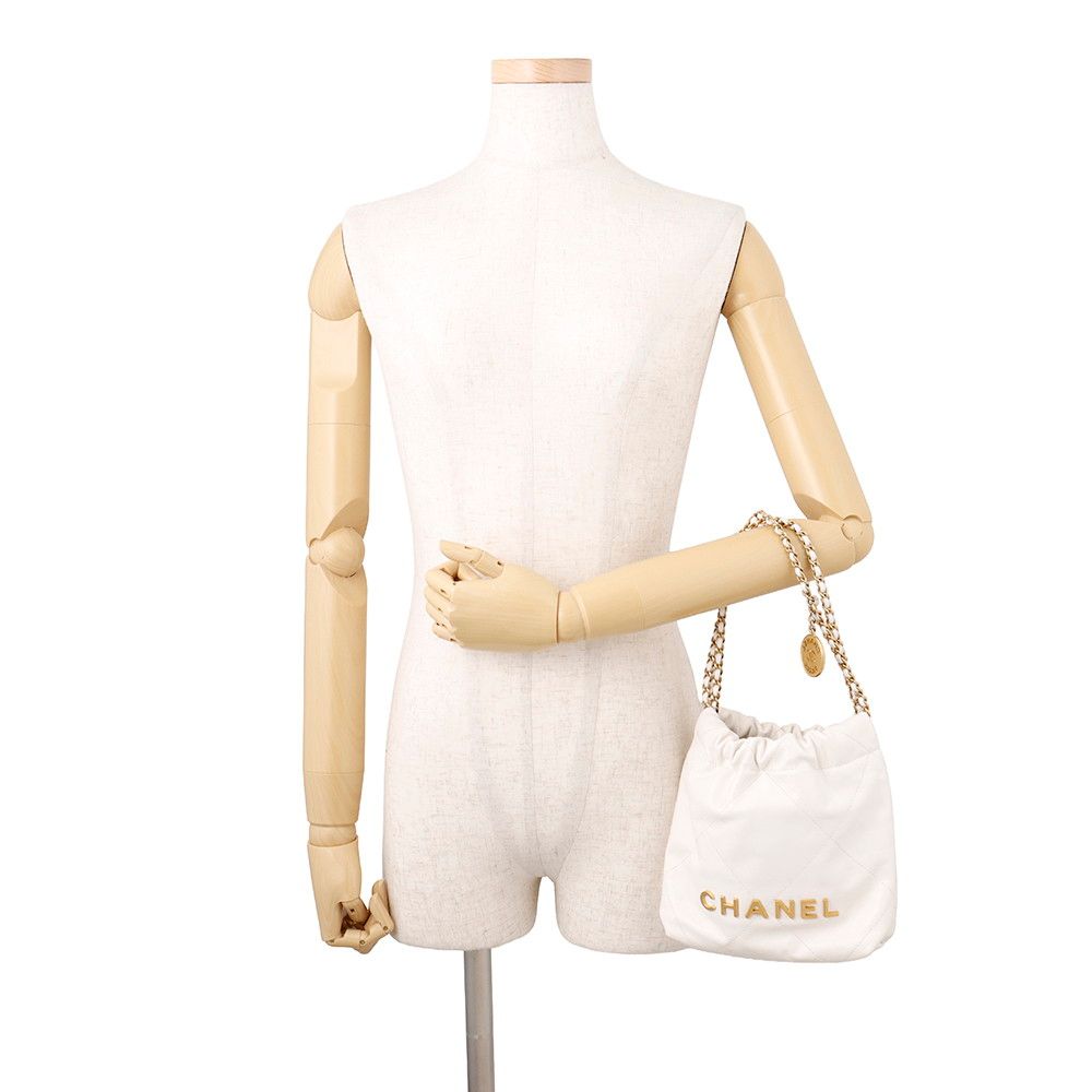 Chanel 22 Mini CC Logo Shiny Calf Leather 2-Way Shoulder Bag White — view 4