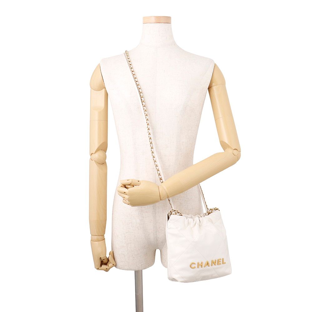 Chanel 22 Mini CC Logo Shiny Calf Leather 2-Way Shoulder Bag White — view 5