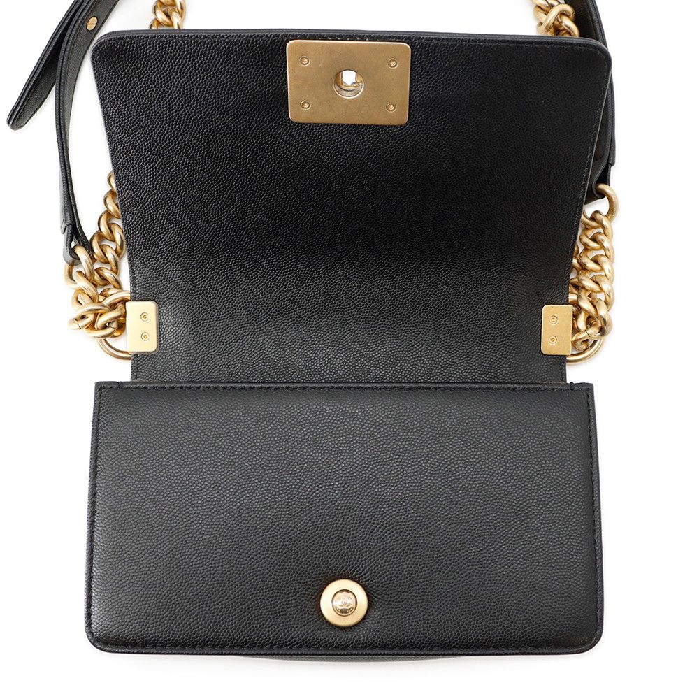 Chanel Chain Shoulder Bag Boy Small Quilted CC Logo Boy Black — view 6
