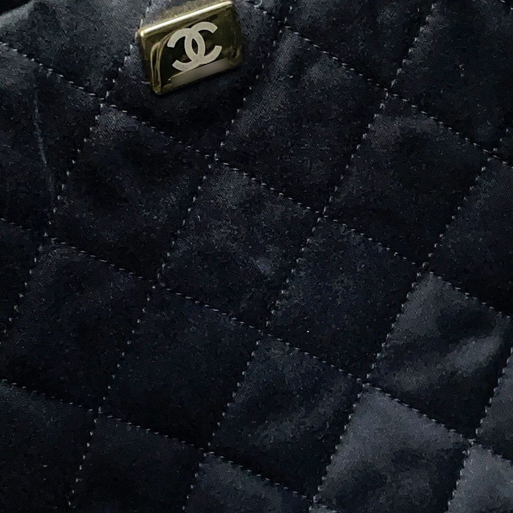 Chanel Handbag 22 Quilted Small Caviar Leather with Pouch Black — view 8
