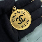 Chanel Handbag 22 Quilted Small Shiny Calf Leather — view 6