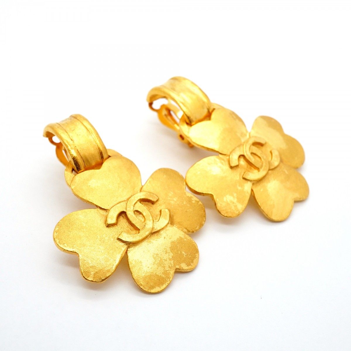 Chanel Earrings Vintage CC Logo Clover Motif Gold Plated — view 2