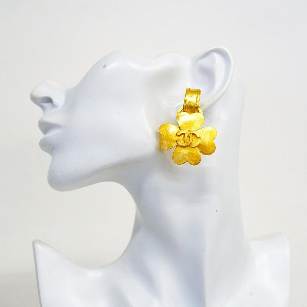 Chanel Earrings Vintage CC Logo Clover Motif Gold Plated — view 5