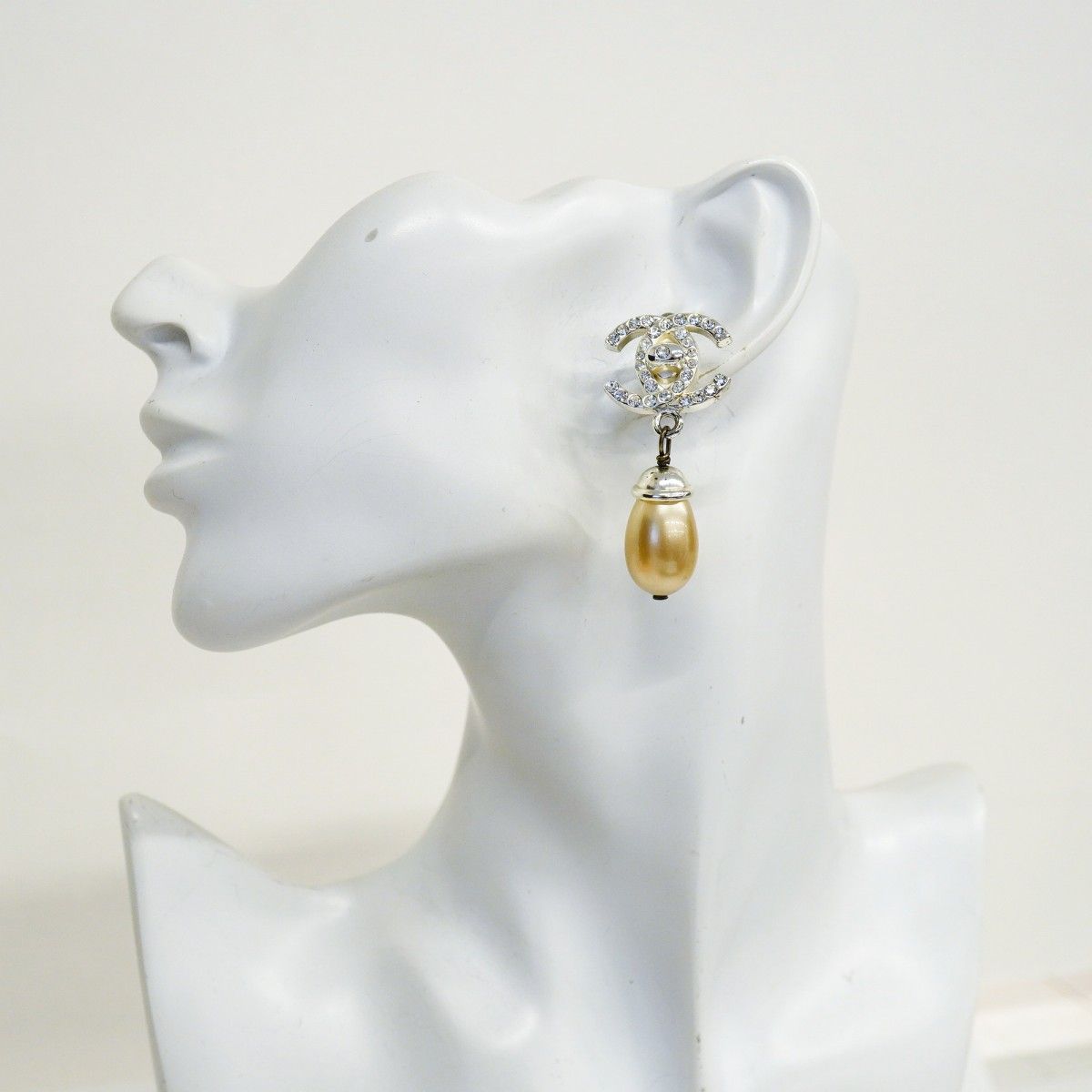 Chanel Earrings Vintage CC Logo Turnlock Metal Faux Pearl Rhinestone Silver — view 5