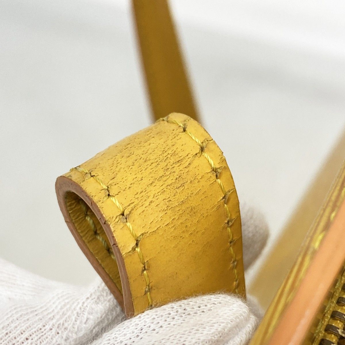 Louis Vuitton Shoulder Bag Epi Saint Jacques Jaune — view 7