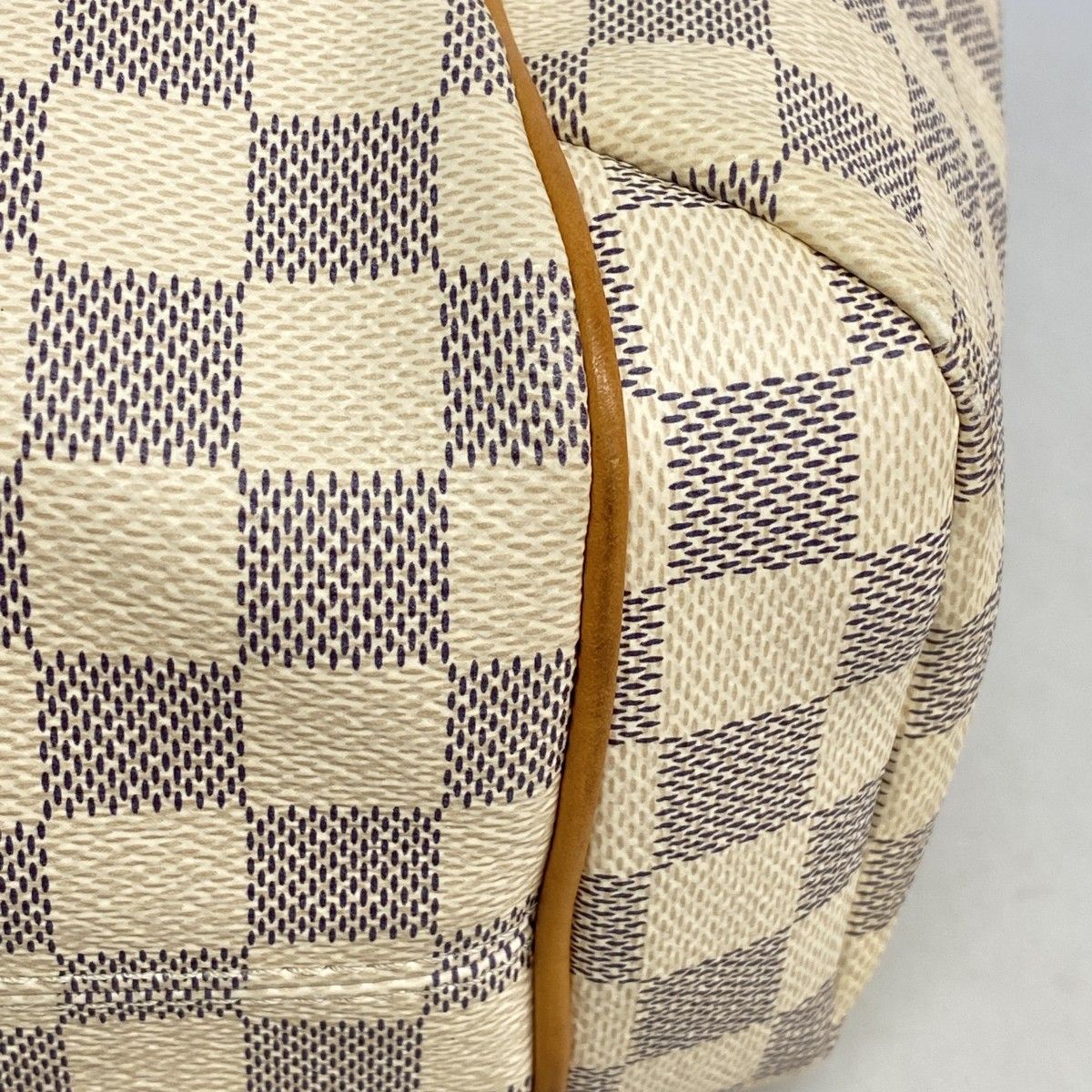 Louis Vuitton Tote Damier Azur Totally PM White — view 6