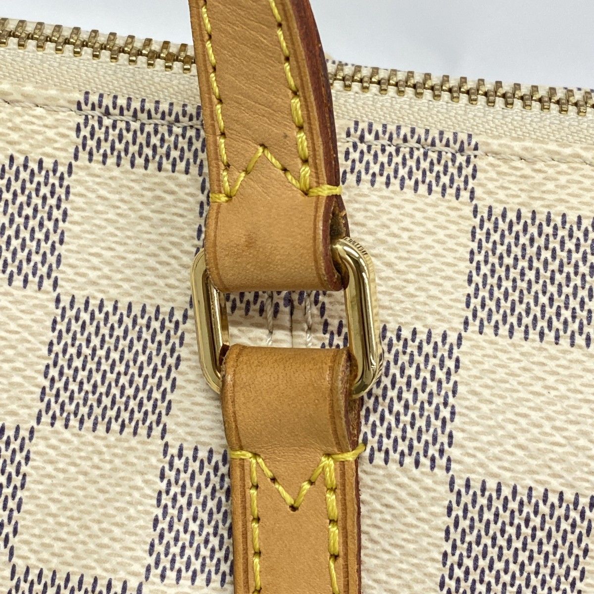 Louis Vuitton Tote Damier Azur Totally PM White — view 8