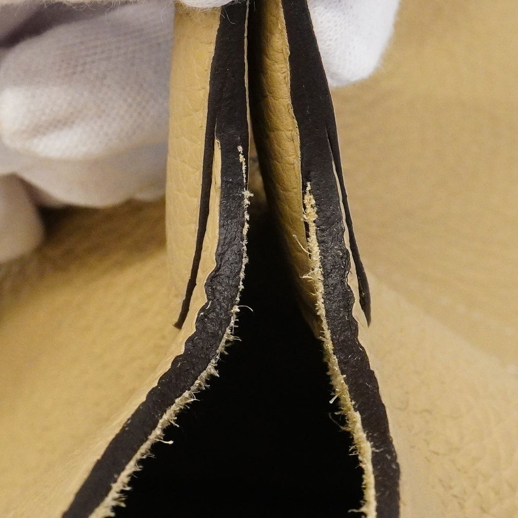 Hermes Handbag Picotin Lock PM Taurillon Clemence Trench Gold — view 6