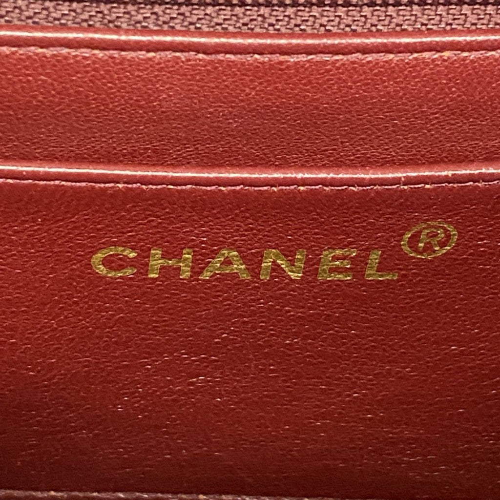 Chanel Shoulder Bag Diana Lambskin Black Gold — view 5