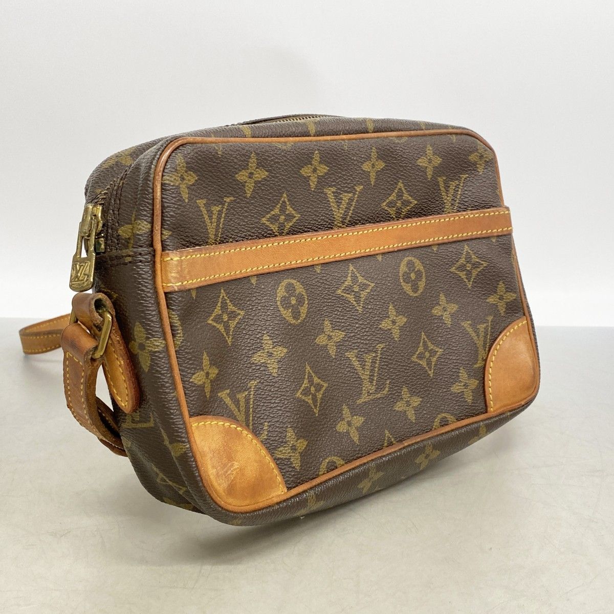 Louis Vuitton Shoulder Bag Monogram Trocadero 23 Brown — view 2