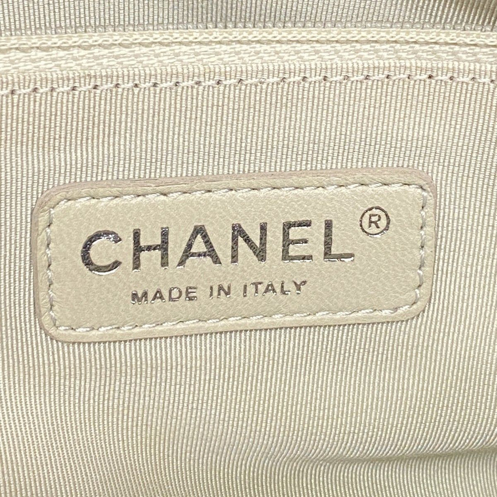 Chanel Shoulder Bag Quilted Caviar Leather Black Silver — view 5