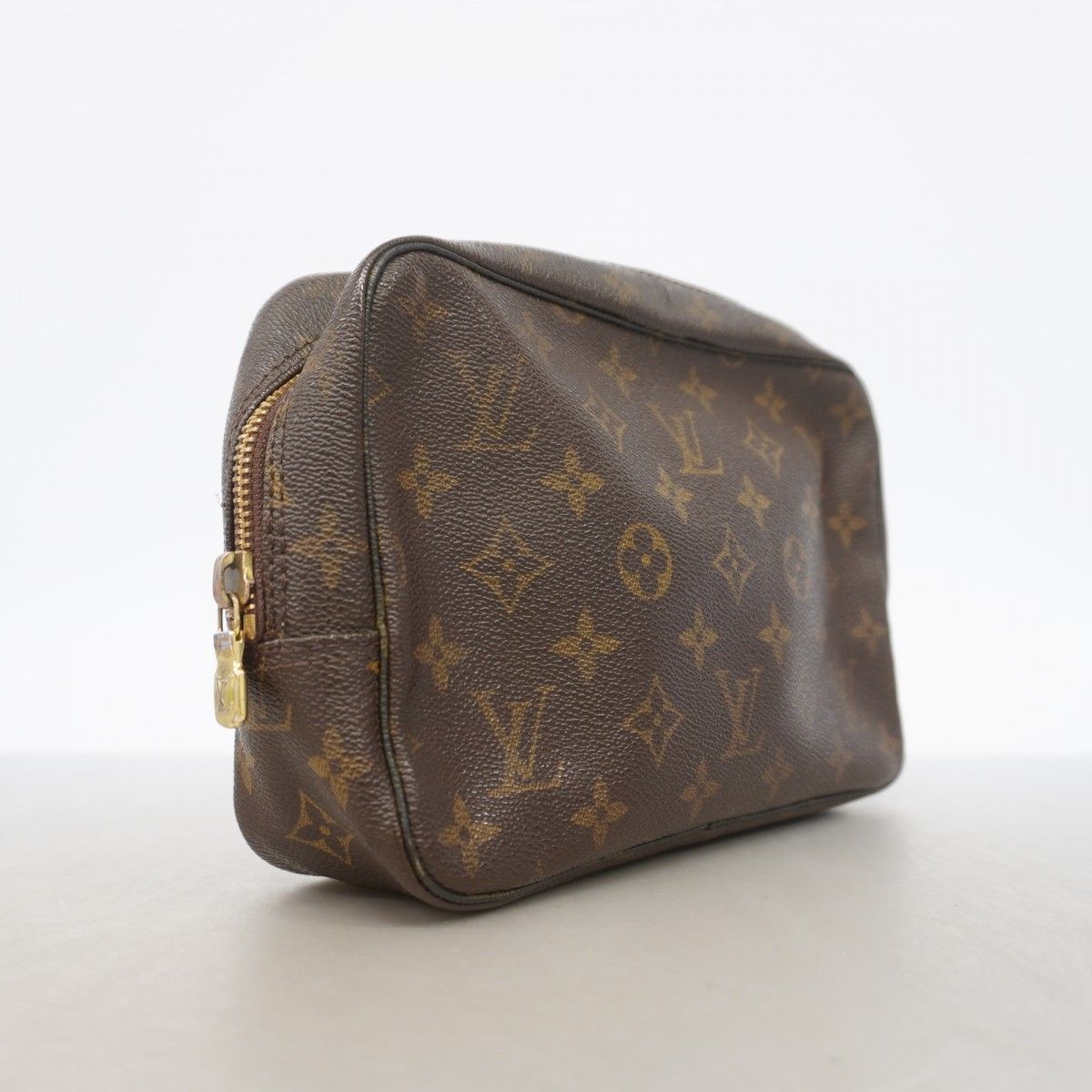 Louis Vuitton Pouch Monogram Trousse Toilette 23 Brown — view 2