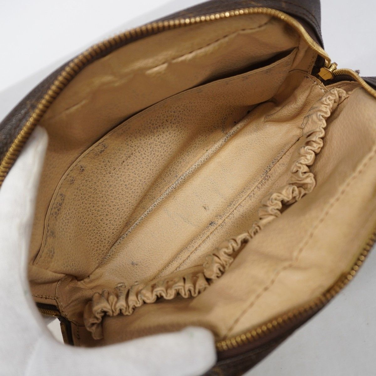 Louis Vuitton Pouch Monogram Trousse Toilette 23 Brown — view 4
