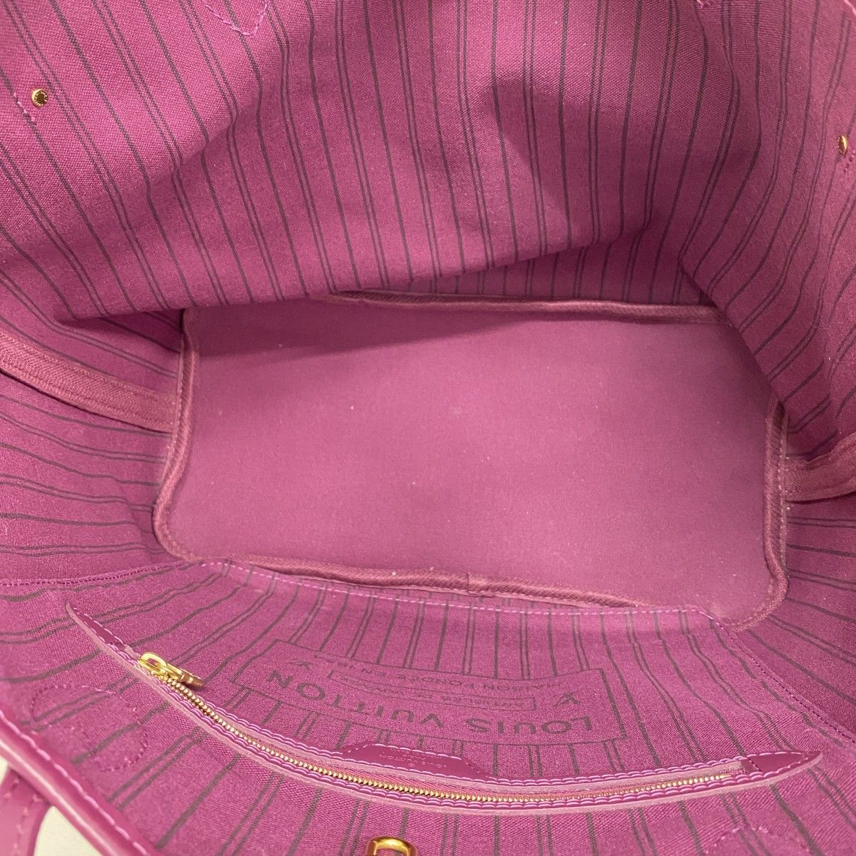 Louis Vuitton Tote Monogram Totem Neverfull MM Magenta — view 4