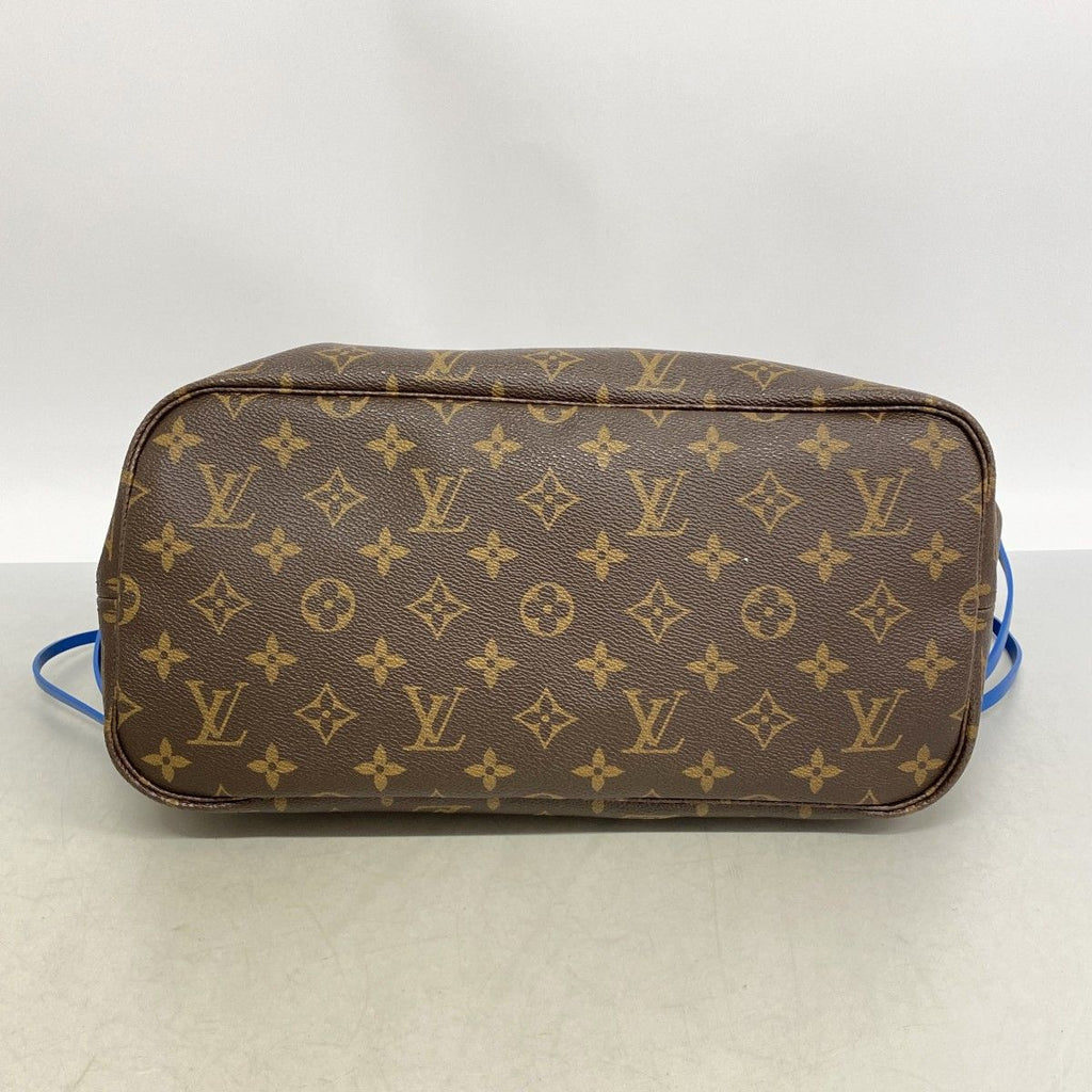 Louis Vuitton Tote Monogram Totem Neverfull MM Magenta — view 3