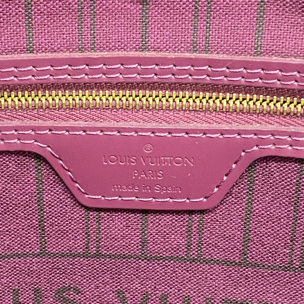 Louis Vuitton Tote Monogram Totem Neverfull MM Magenta — view 5