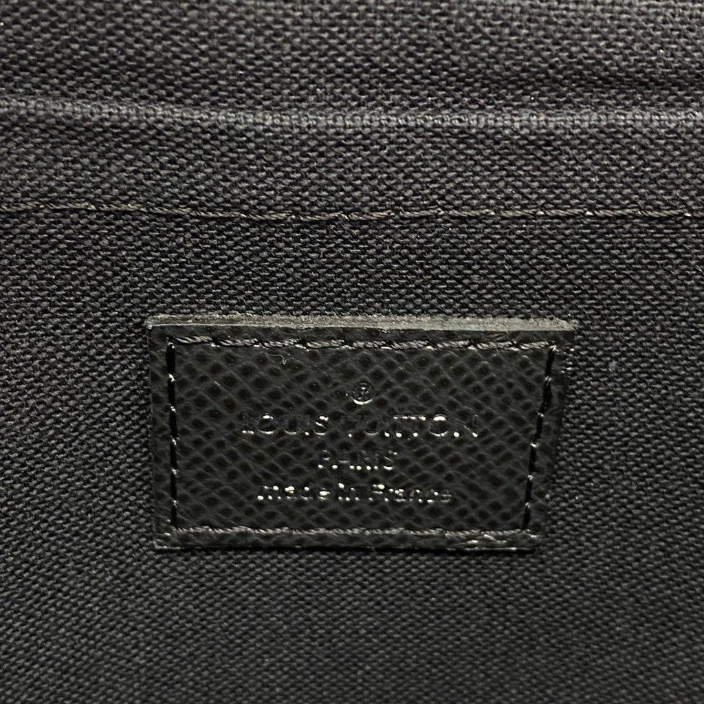 Louis Vuitton Shoulder Bag Taiga Luca Ardoise — view 5