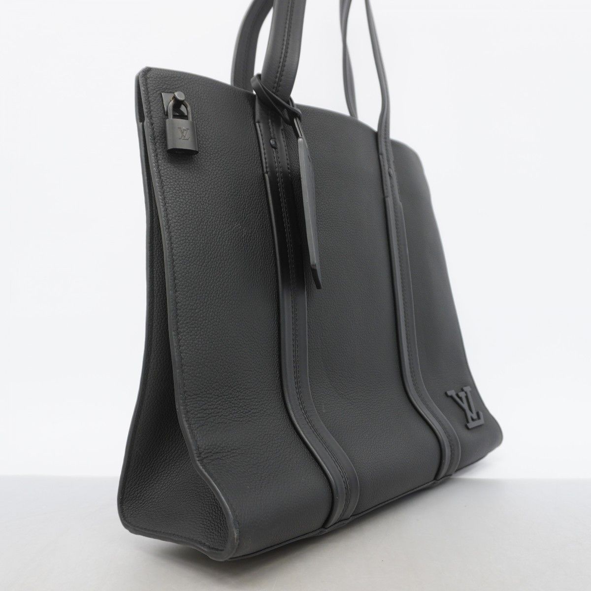 Louis Vuitton Tote Aerogram Takeoff Black — view 2
