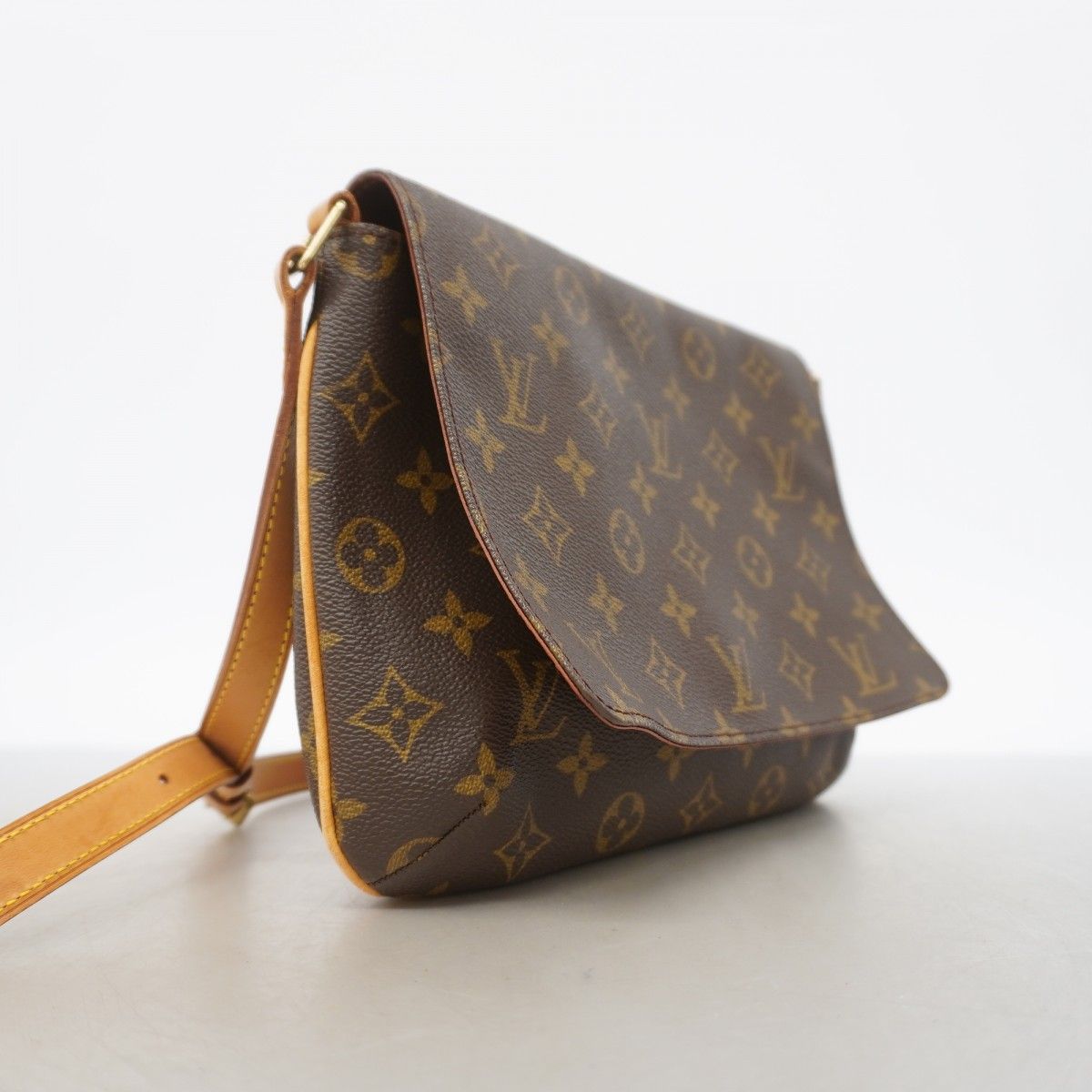 Louis Vuitton Shoulder Bag Monogram Musette Tango Short Strap Brown — view 2