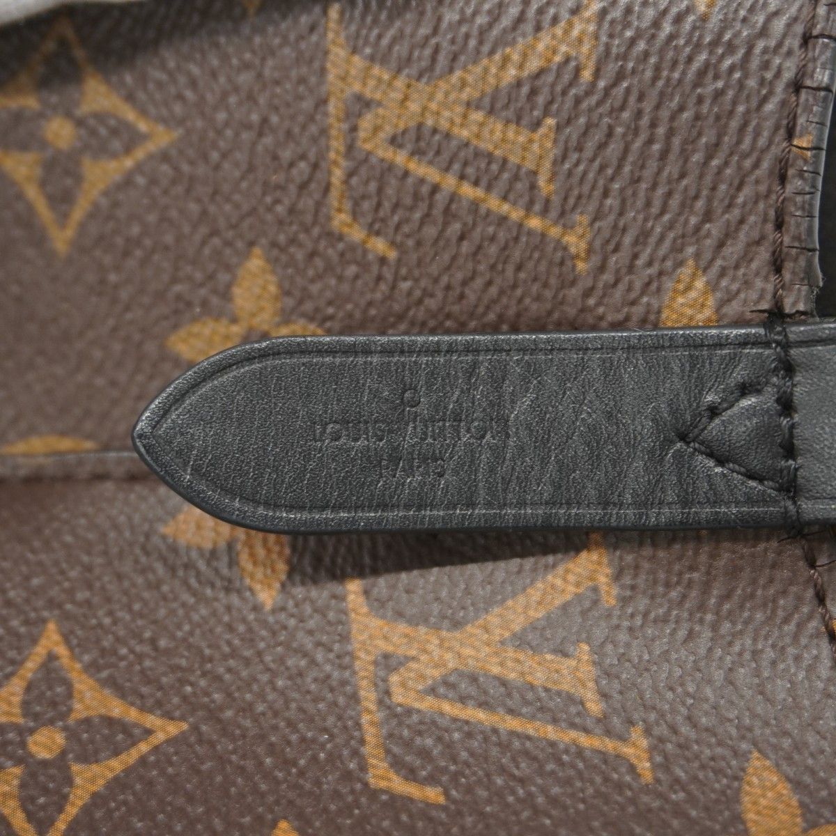 Louis Vuitton Shoulder Bag Monogram Neo Noe MM Brown — view 5