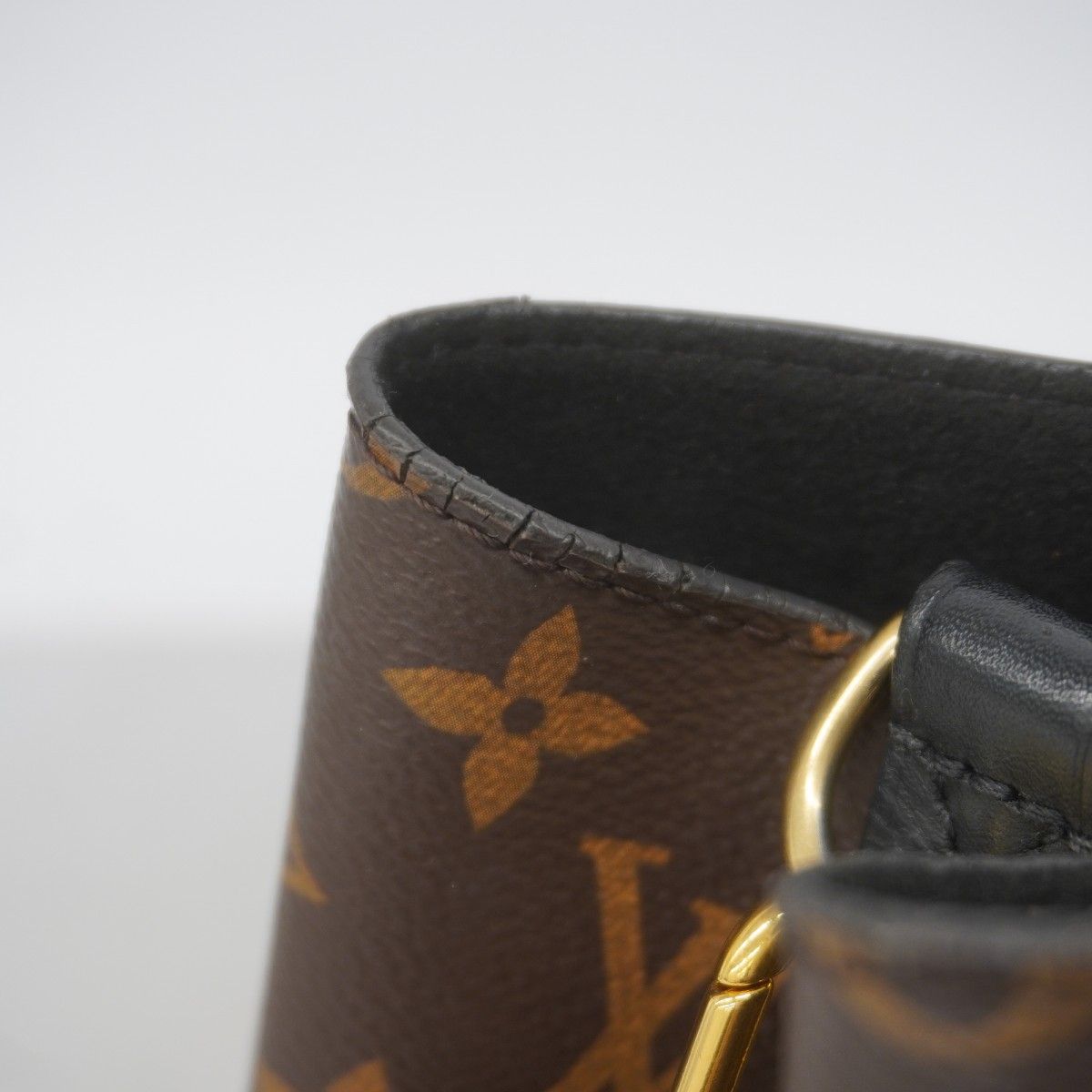 Louis Vuitton Shoulder Bag Monogram Neo Noe MM Brown — view 8