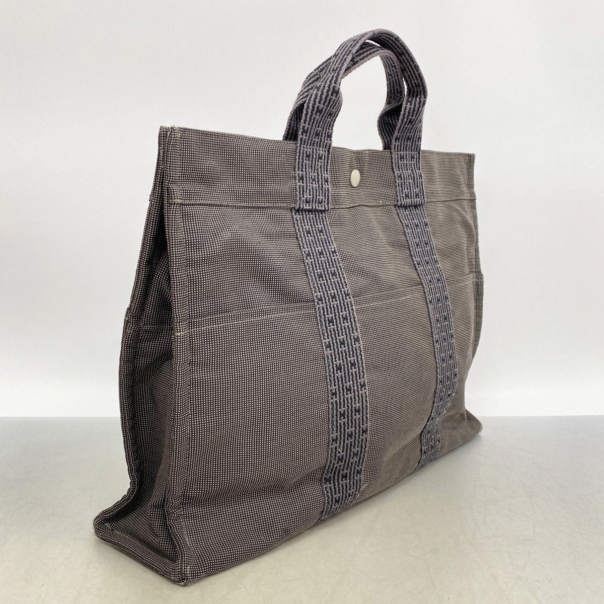 Hermes Tote Her Line MM Canvas Gray Silver — view 2