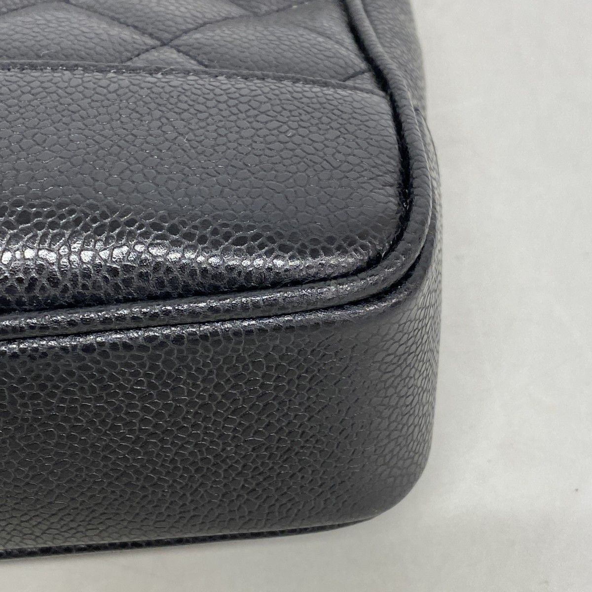 Chanel Shoulder Bag Quilted Caviar Leather Black Gold — view 7