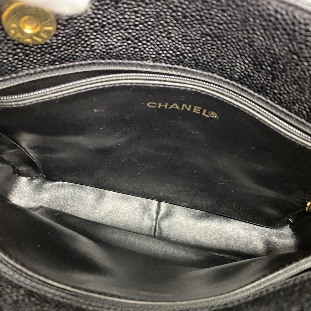Chanel Shoulder Bag Quilted Caviar Leather Black Gold — view 4