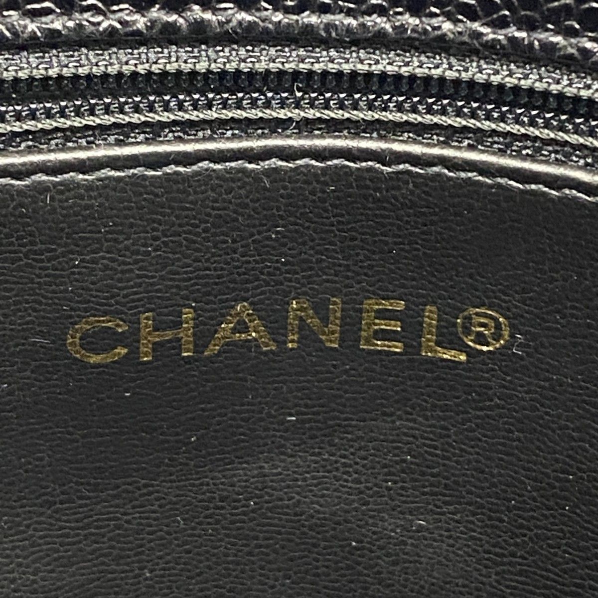 Chanel Shoulder Bag Quilted Caviar Leather Black Gold — view 5