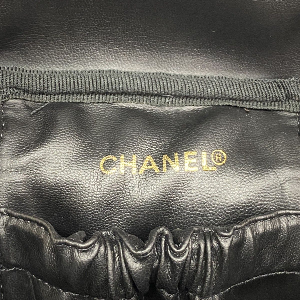 Chanel Vanity Bag Bicolor Lambskin Black Gold — view 5