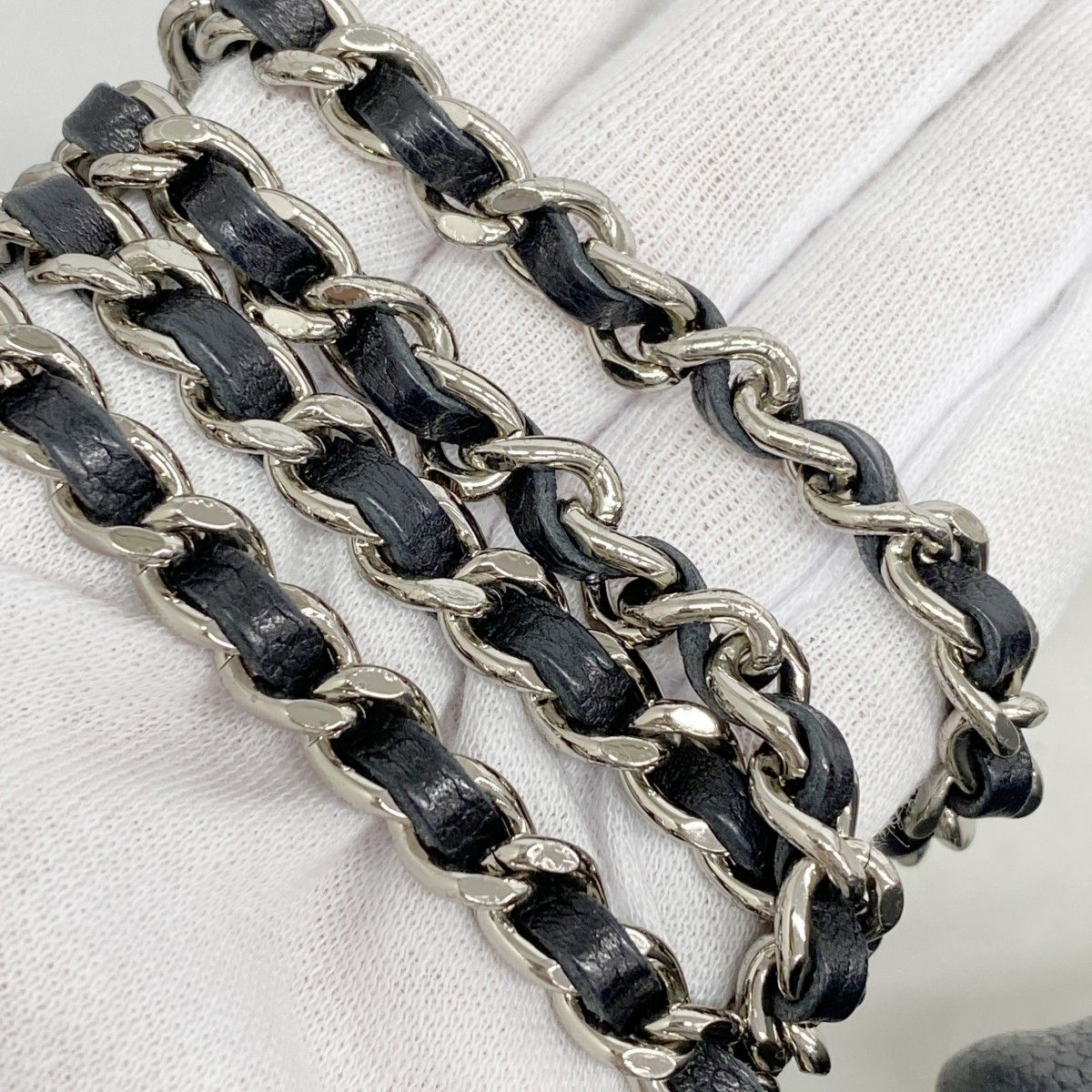 Chanel Shoulder Bag Quilted Caviar Leather Black Silver — view 8