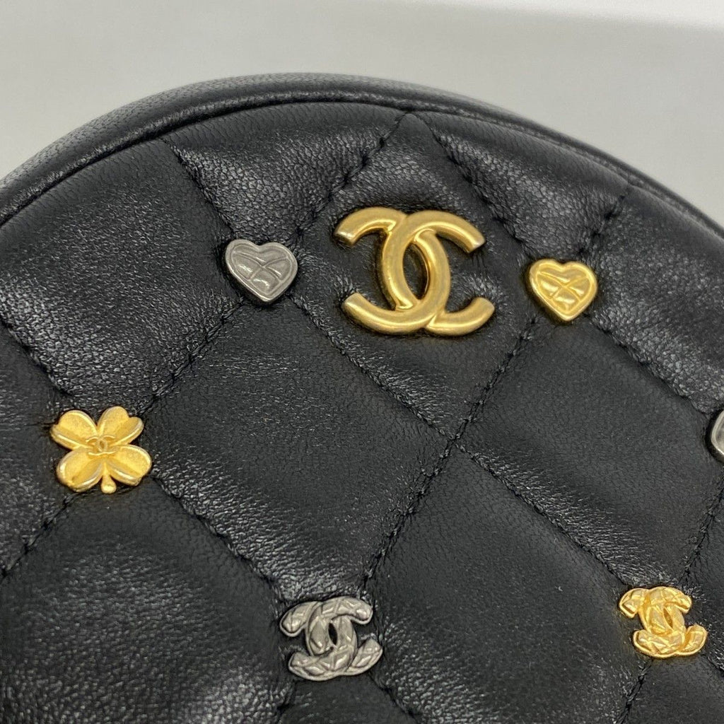 Chanel Shoulder Bag Quilted Lambskin Black Gold — view 6