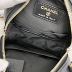 Chanel Shoulder Bag Quilted Lambskin Black Gold — view 4