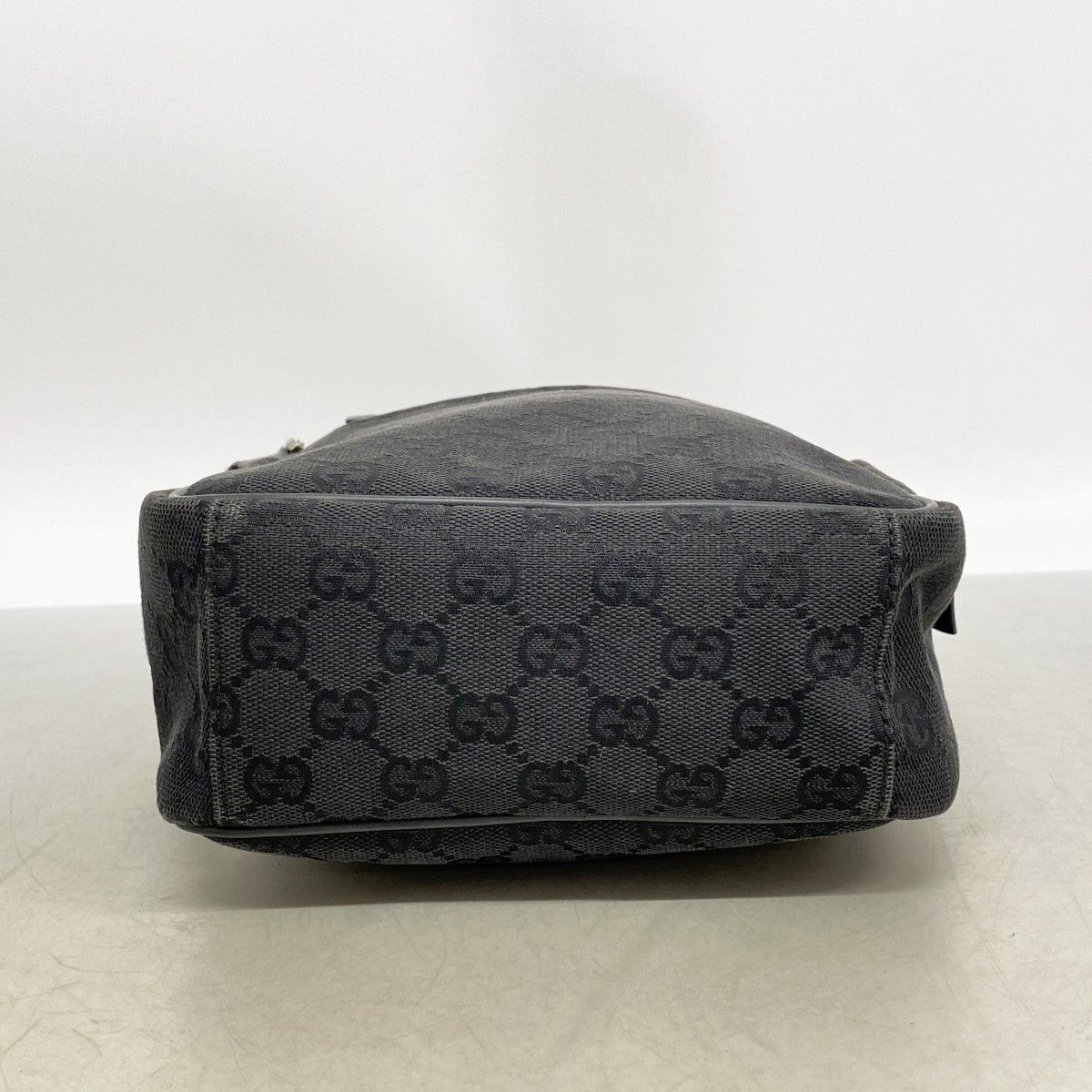 Gucci Shoulder Bag GG Canvas Black Silver — view 3