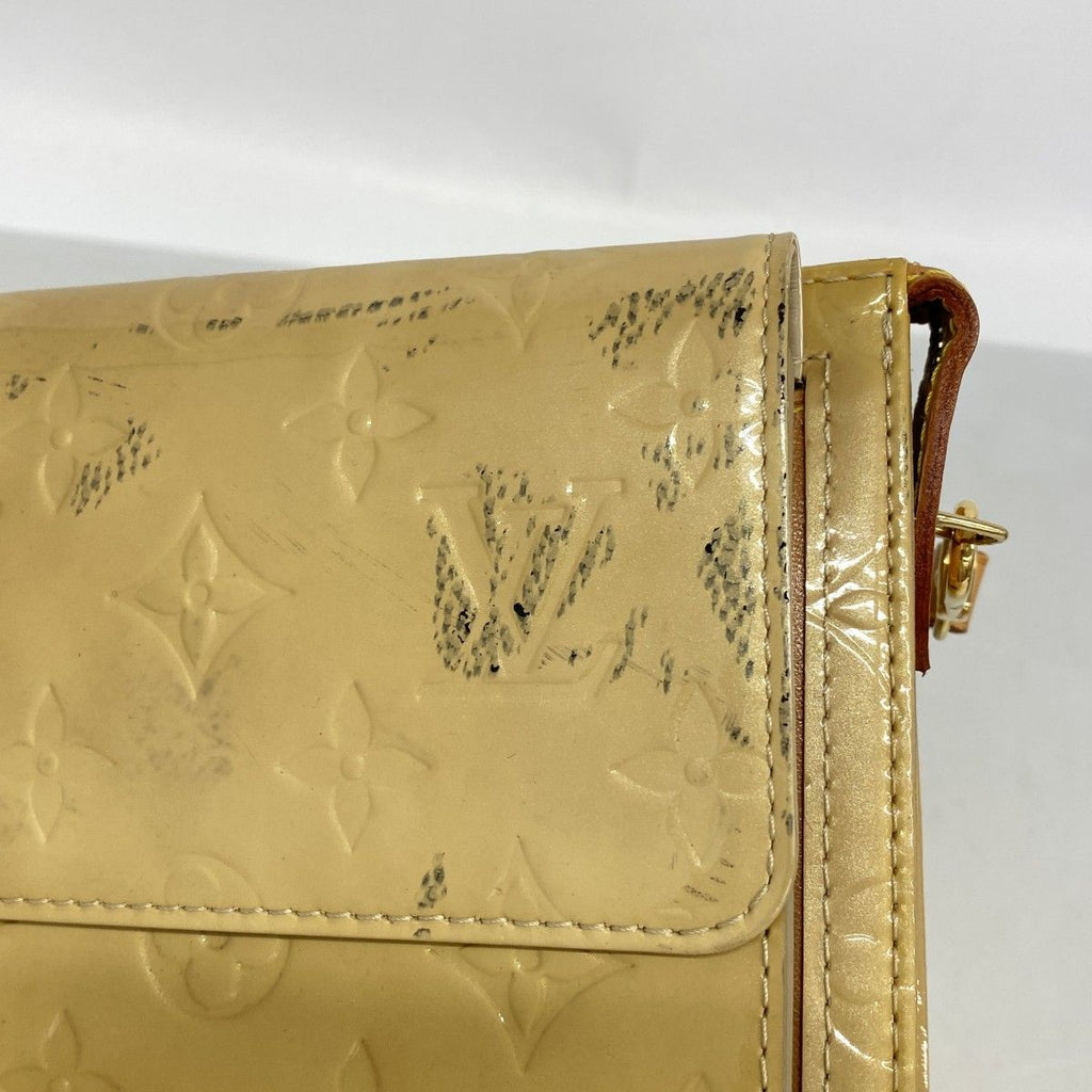 Louis Vuitton Shoulder Bag Vernis Mott Beige — view 6