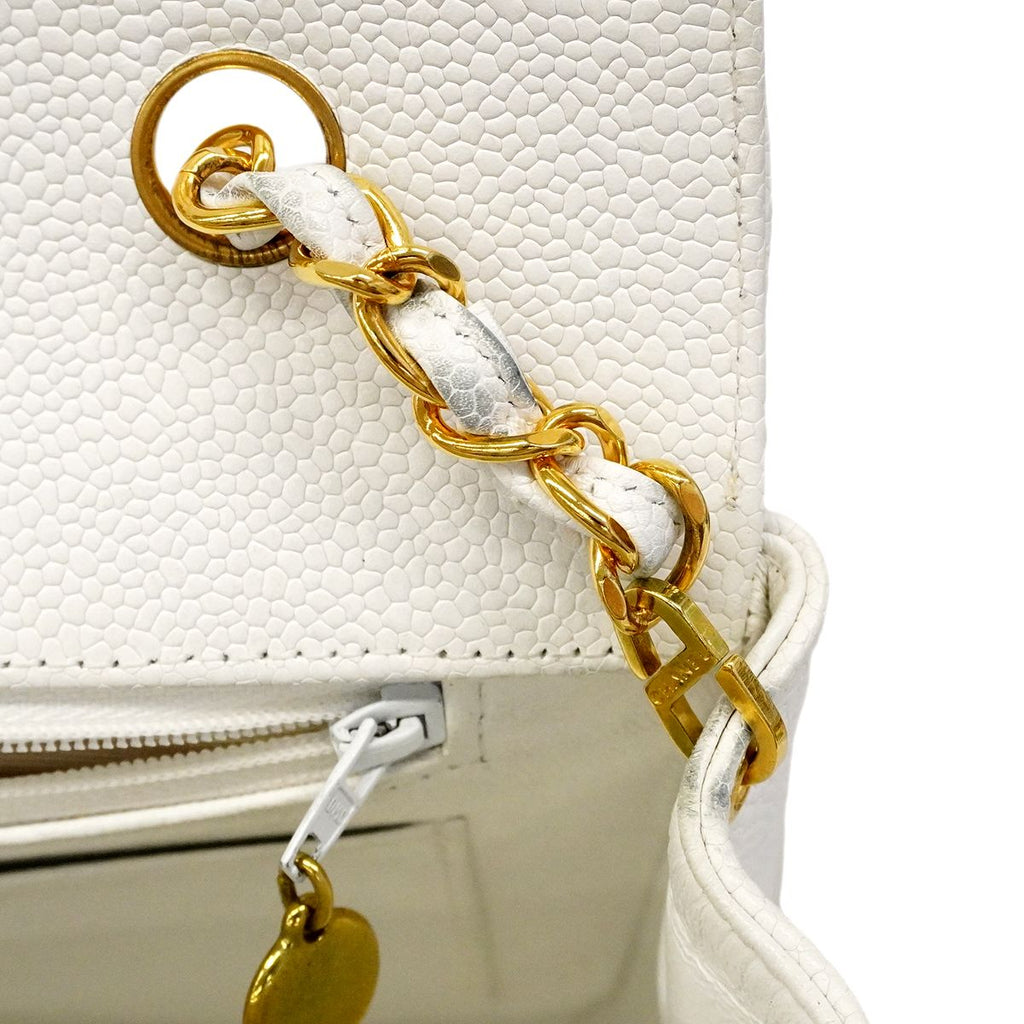 Chanel Shoulder Bag Diana Caviar Leather White Gold — view 8